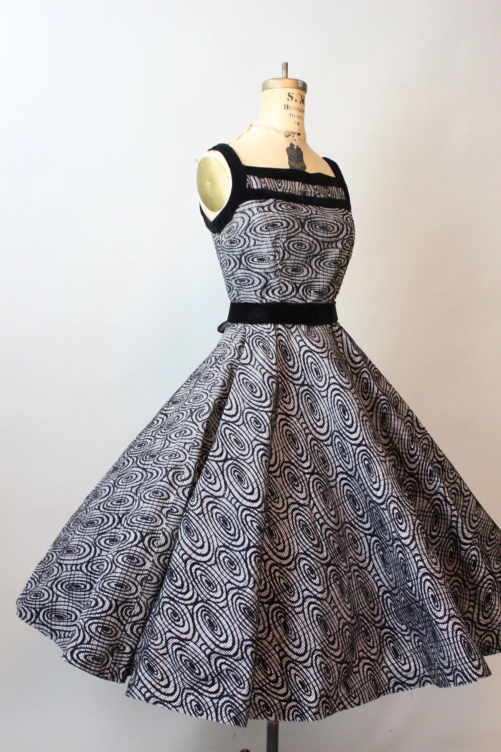 1950s JOHNNYE JUNIOR flocked dress xs | new fall winter