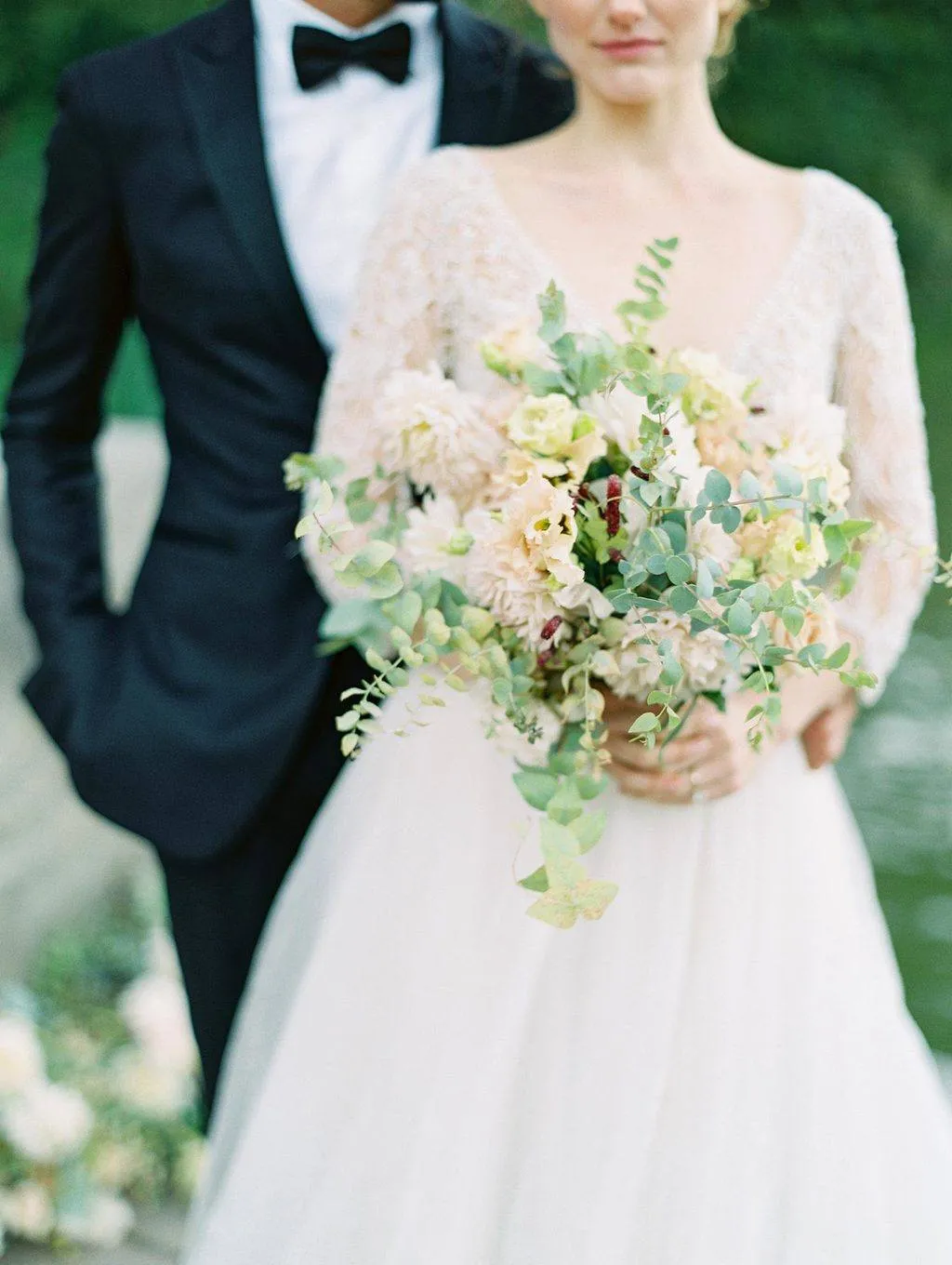 3/4 Sleeve Sexy Deep V Neck Rustic Wedding Dress Chic Lace See Though Back Wedding Dress Bridal Gown PIN0714