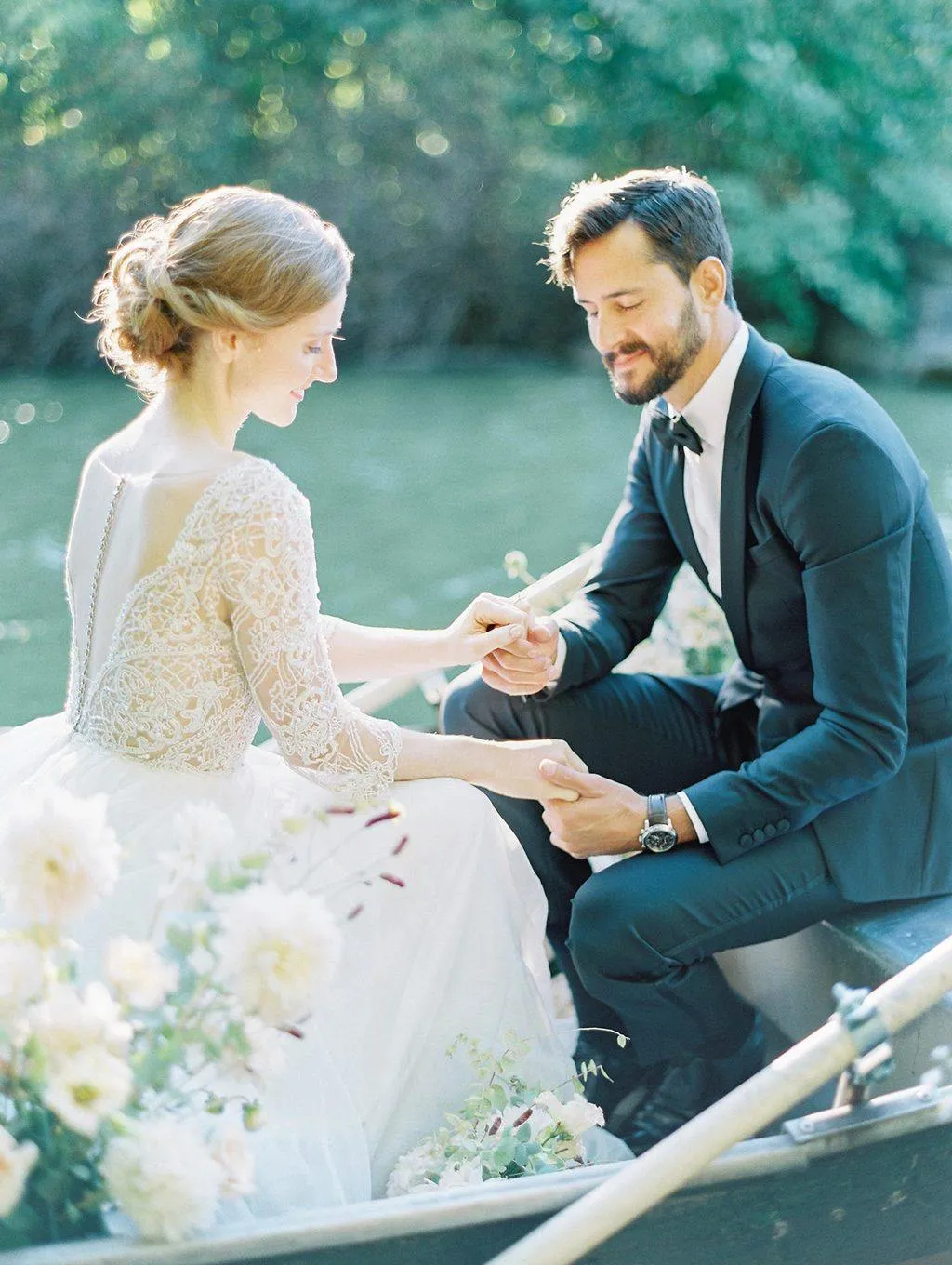 3/4 Sleeve Sexy Deep V Neck Rustic Wedding Dress Chic Lace See Though Back Wedding Dress Bridal Gown PIN0714