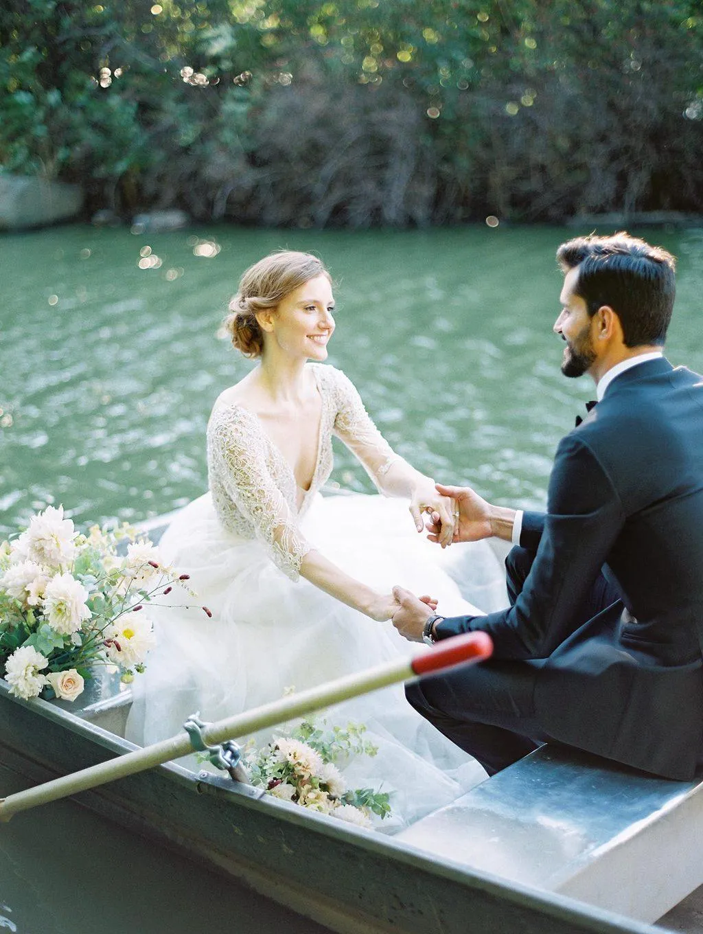 3/4 Sleeve Sexy Deep V Neck Rustic Wedding Dress Chic Lace See Though Back Wedding Dress Bridal Gown PIN0714