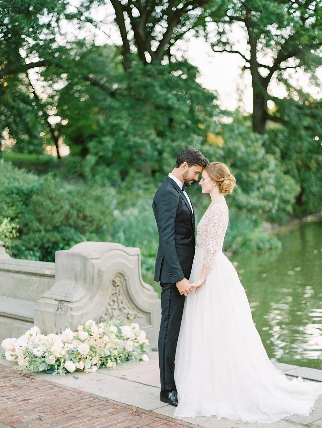 3/4 Sleeve Sexy Deep V Neck Rustic Wedding Dress Chic Lace See Though Back Wedding Dress Bridal Gown PIN0714