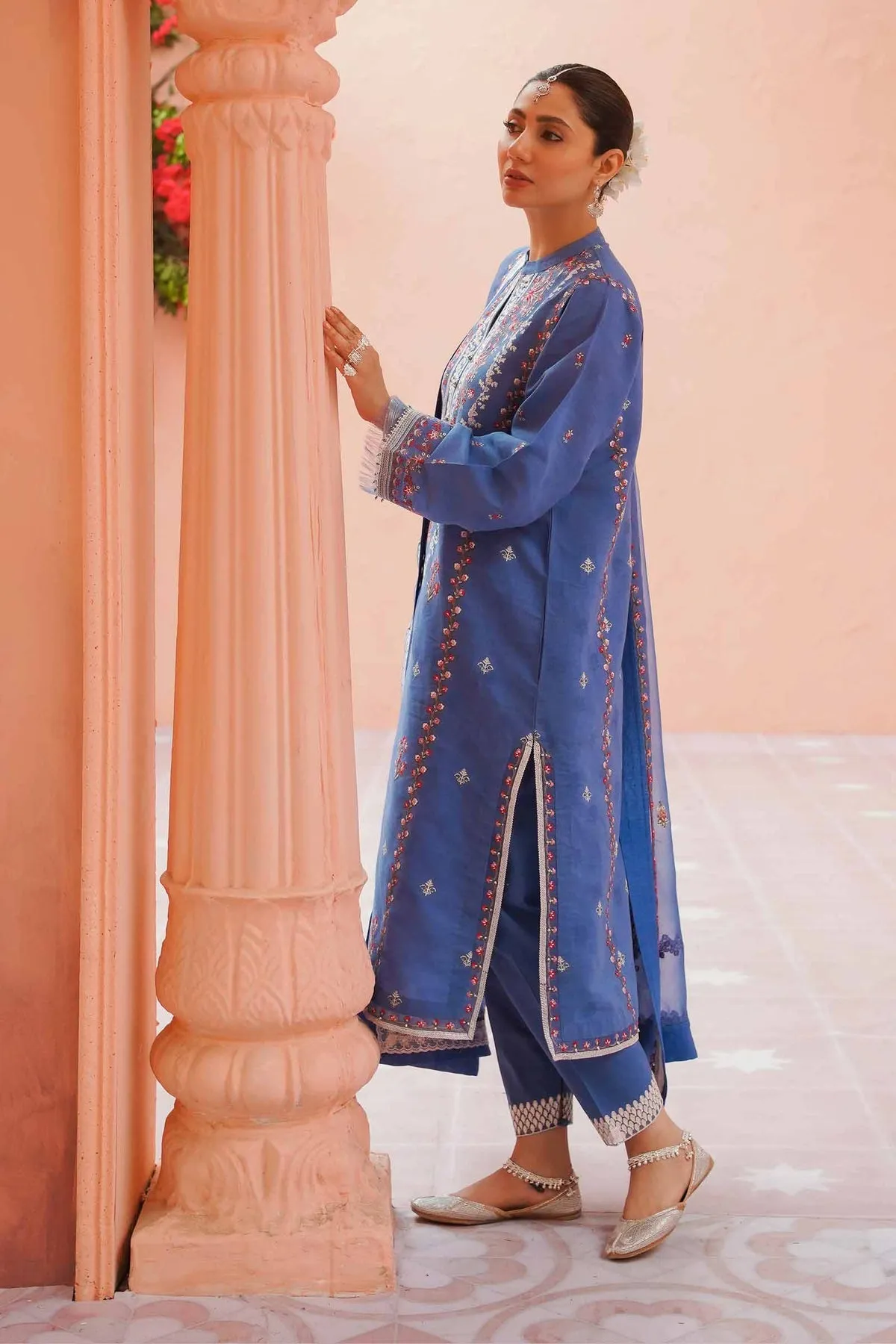 Blue Kameez Salwar Suit for Pakistani Party Dresses