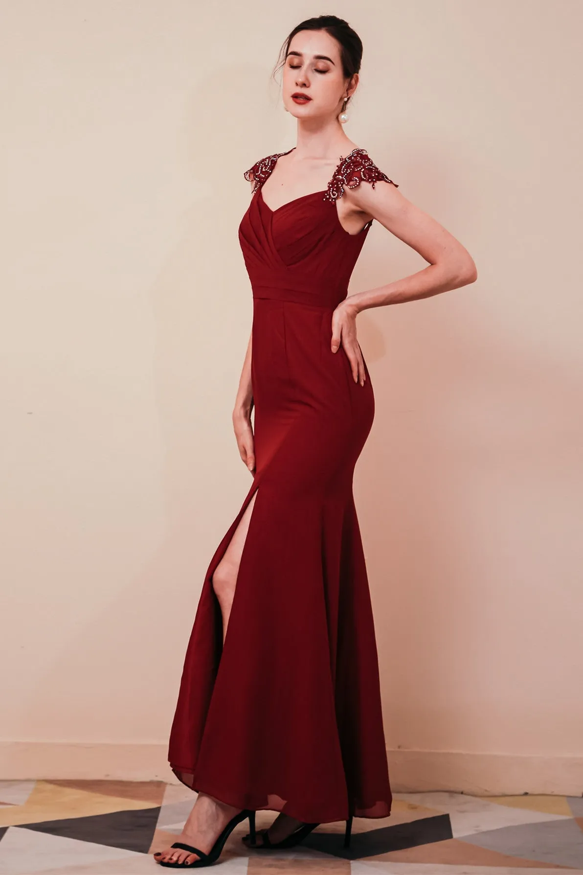 Burgundy Beaded Cap sleeves Chiffon Column Evening Dress