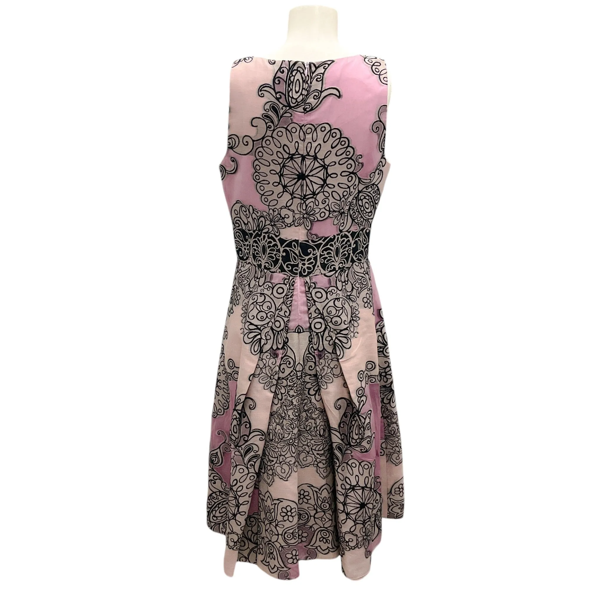 Carolina Herrera Vintage Pink / Black Sleeveless V-Neck Jacquard Cocktail Dress