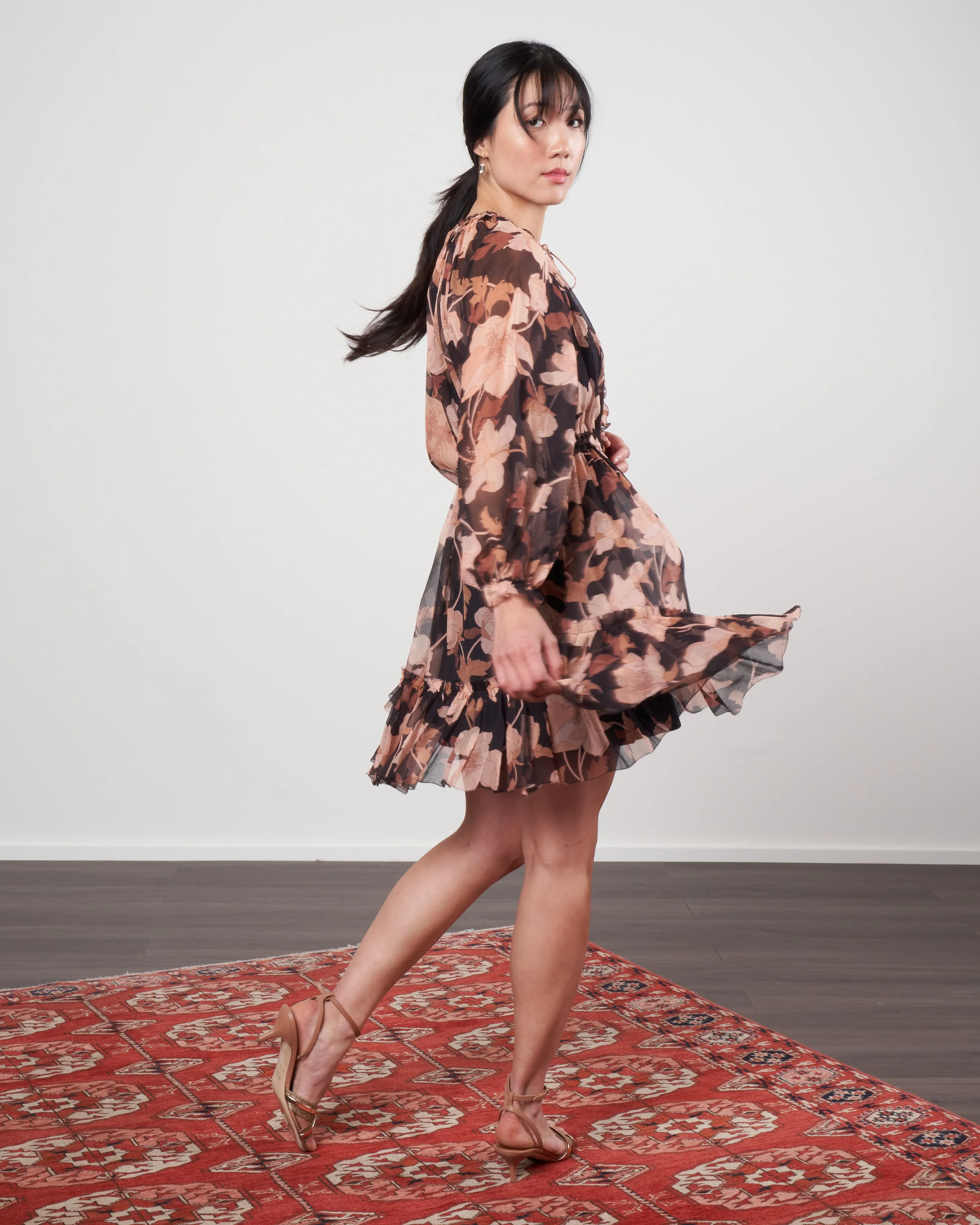 concert lace-up mini dress - black peonies