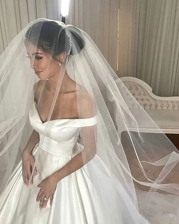 Elegant Satin Wedding Dresses Ball Gowns Off The Shoulder 2020 Modest Bridal Gowns Backless