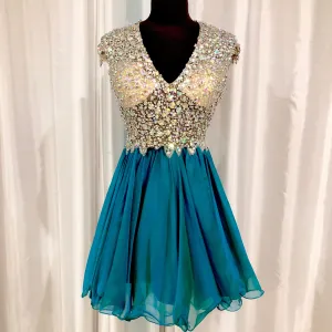 HANNAH S Short Turquoise & Nude Gown Size 6