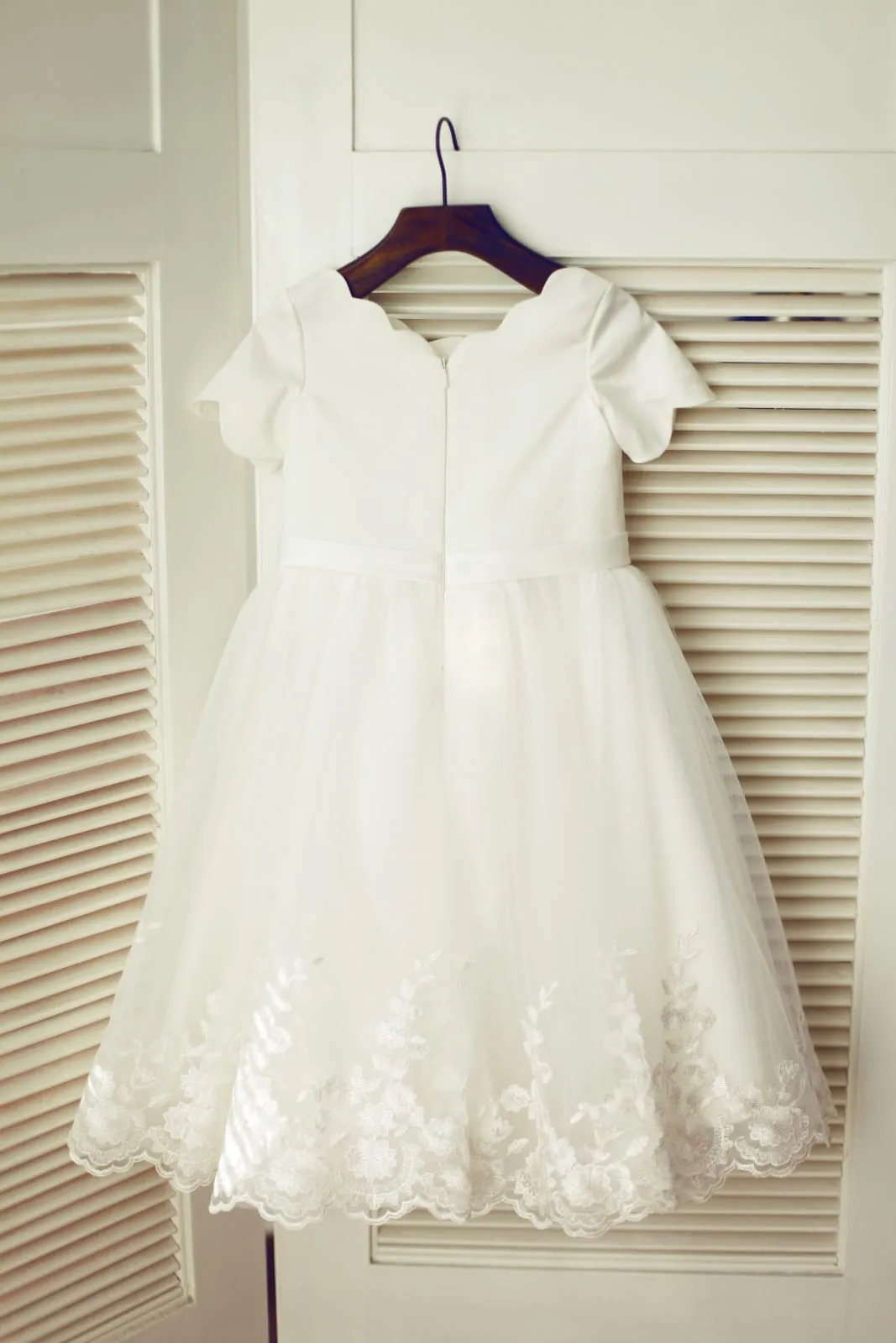 Ivory Satin Lace Tulle Short Sleeves Wedding Flower Girl Dress