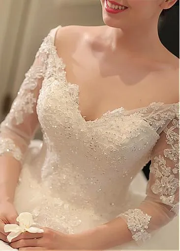 Luxury Cathedral Train Lace Wedding Dresses Ball Gowns 2019 V-Neck Bridal Gowns Half Sleeve
