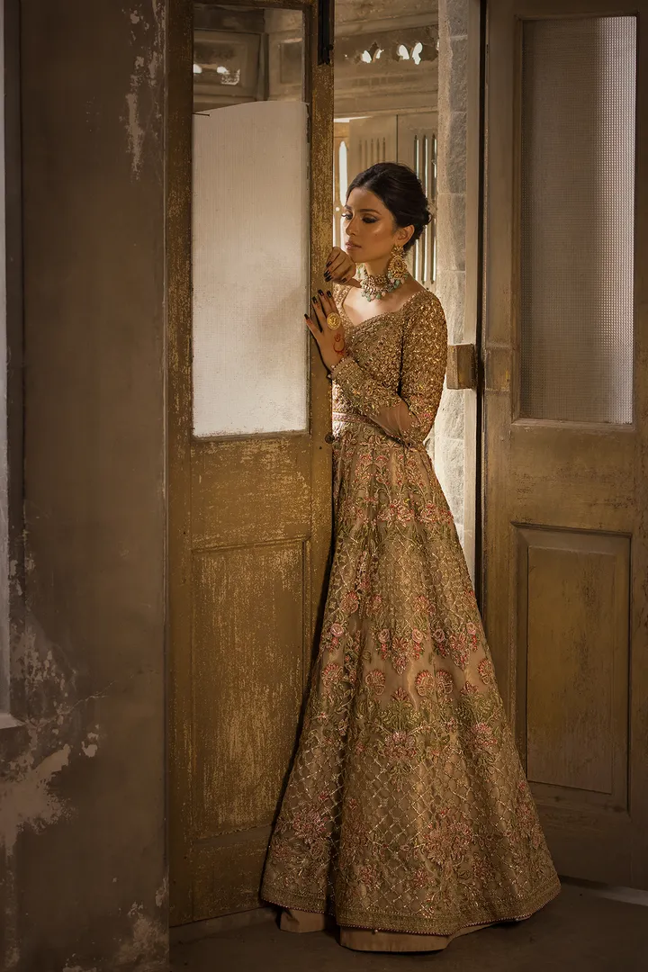 Pishwas Frock Style Pakistani Bridal Dress for Wedding