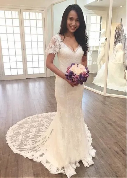 Popular Bohemian Lace Wedding Dress Short Sleeve Low Back Deep V Neck Boho Beach Mermaid Bridal Dress