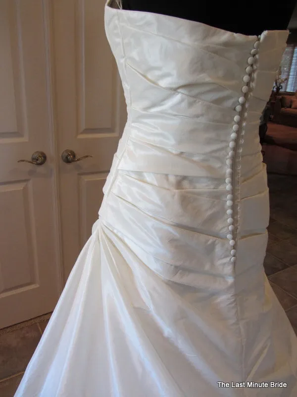 Pronovias Hawaii