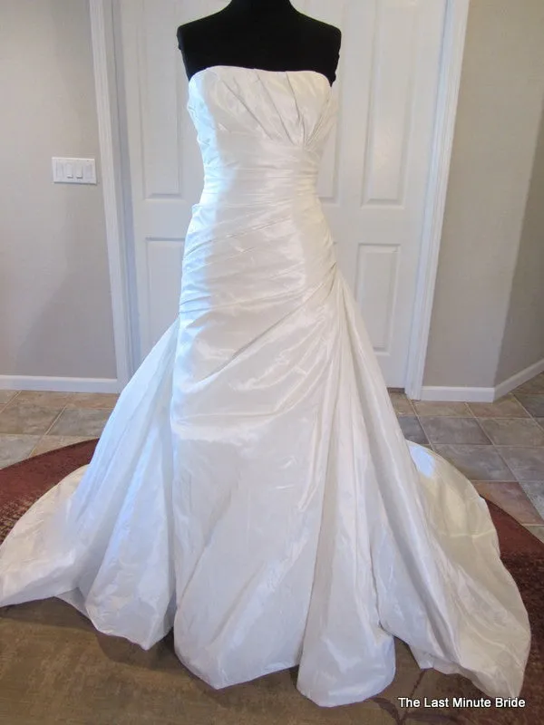 Pronovias Hawaii