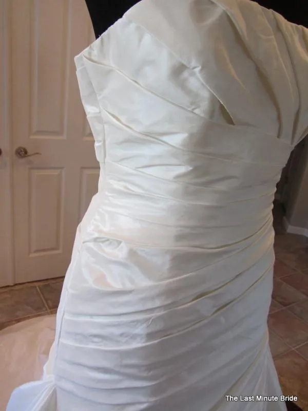 Pronovias Hawaii