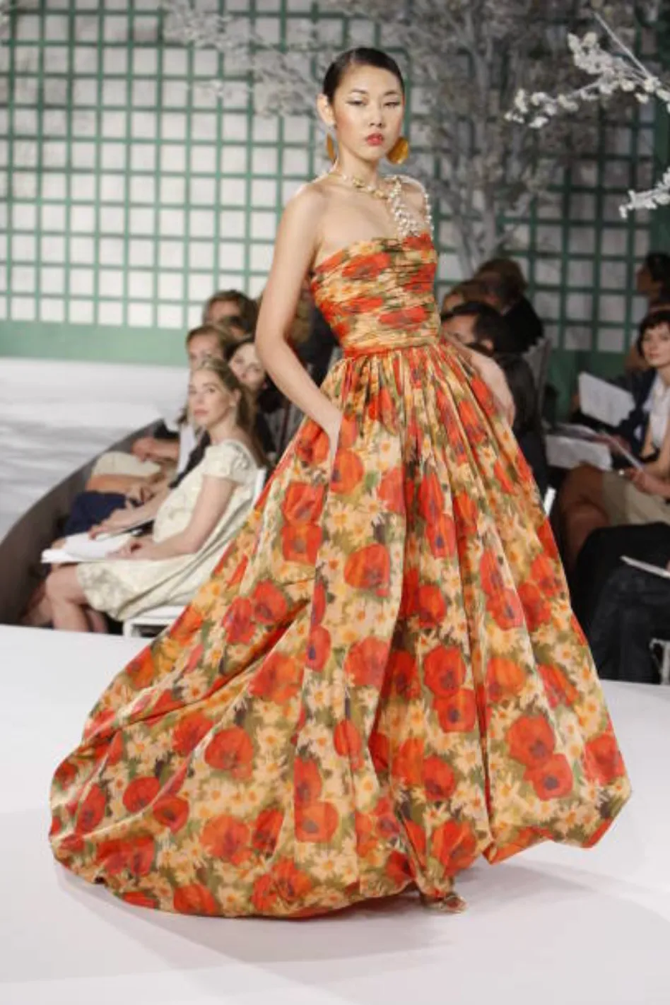 Resort 2009 Oscar de la Renta Runway Look 59 Strapless Coral Silk Dress w Full Bubble Hem Skirt