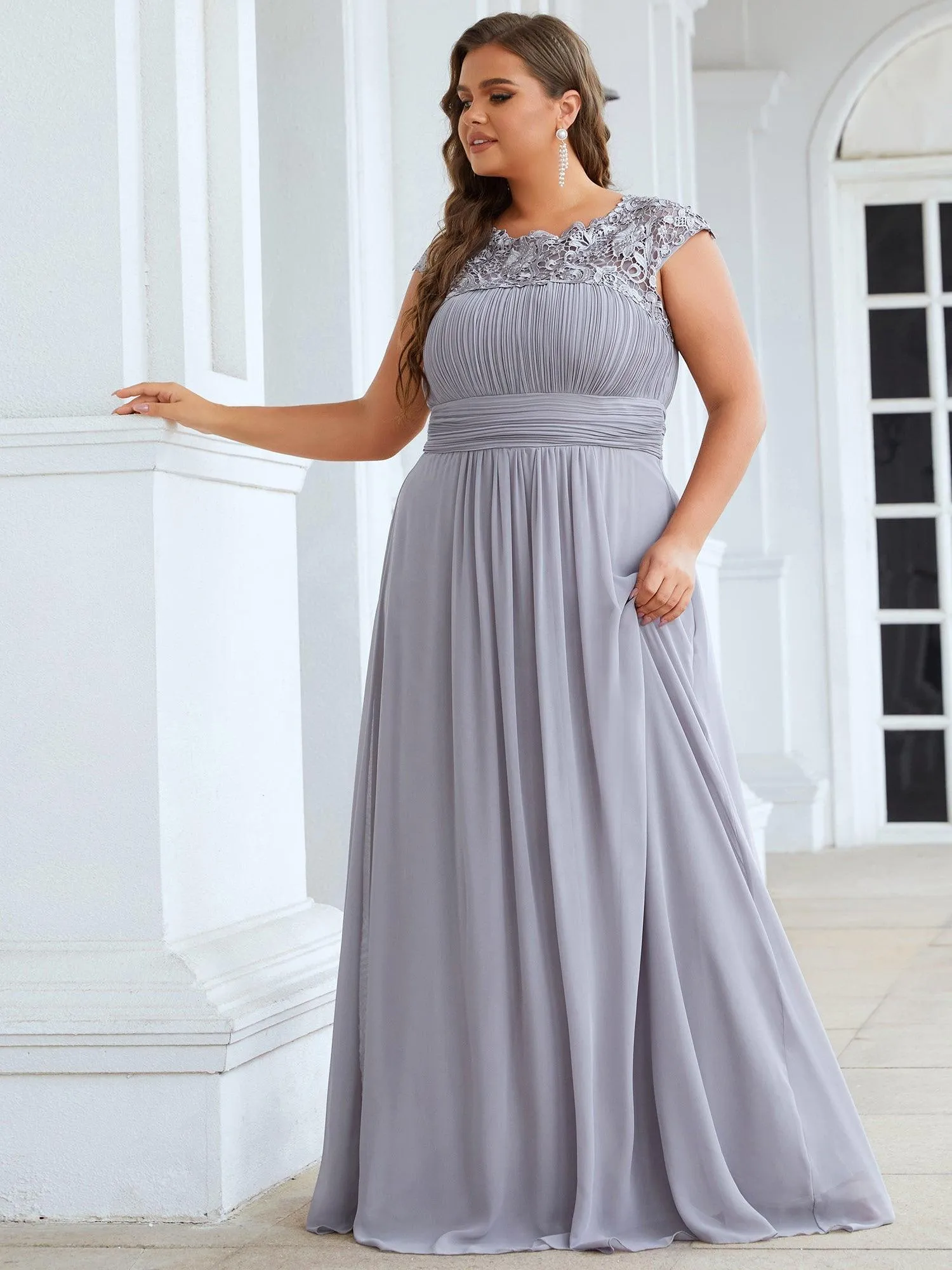 Robe de soirée élégante et flatteuse de grande taille