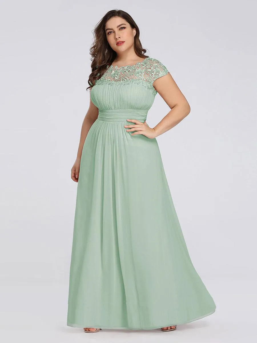 Robe de soirée élégante et flatteuse de grande taille