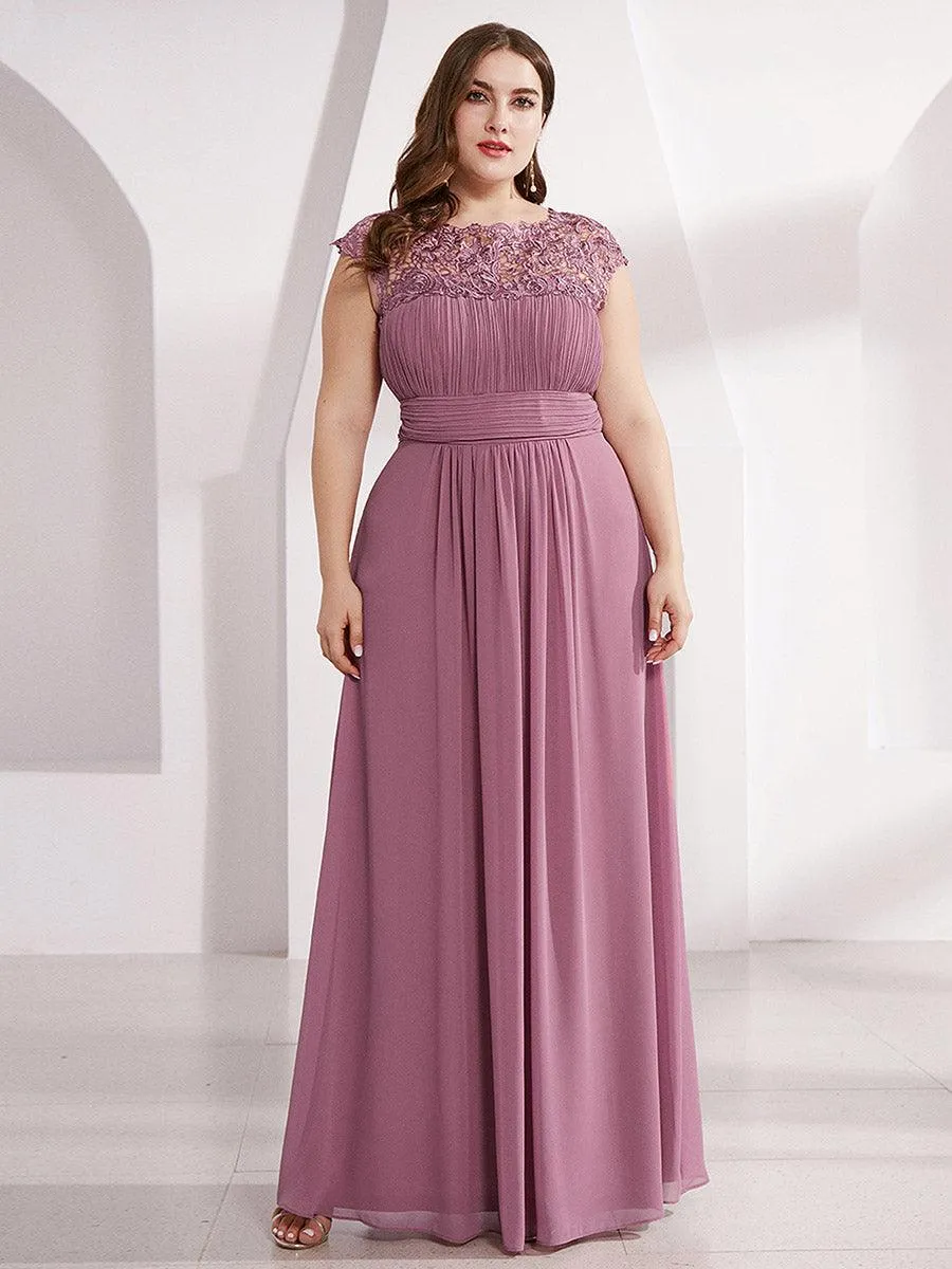 Robe de soirée élégante et flatteuse de grande taille