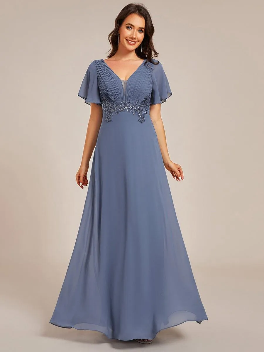 Robe de soirée longue plissée élégante à col en V profond