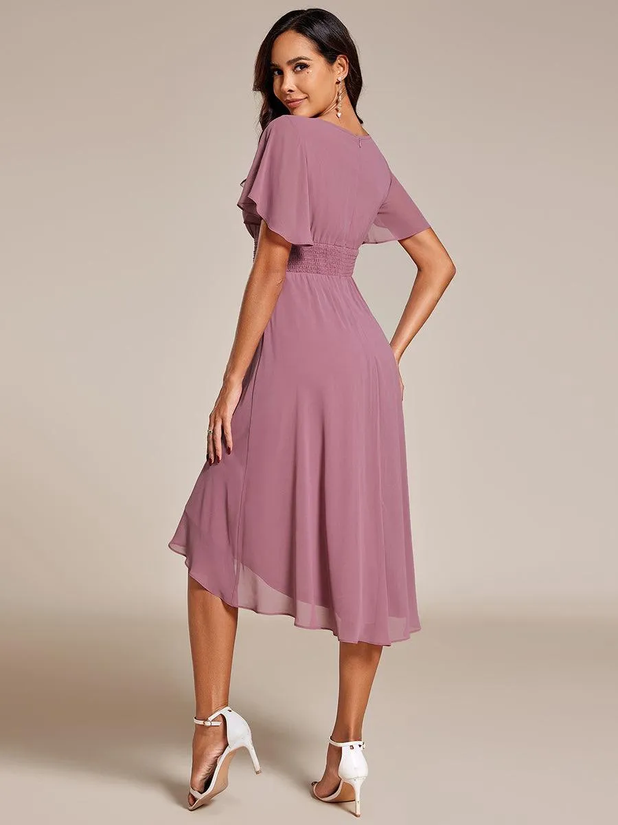 Robe d'invité de mariage trapèze en mousseline fluide à encolure ronde et longueur au genou