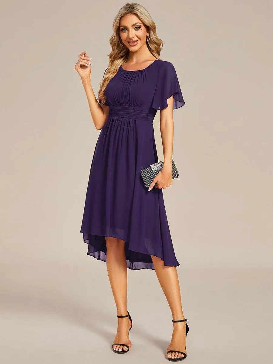 Robe d'invité de mariage trapèze en mousseline fluide à encolure ronde et longueur au genou