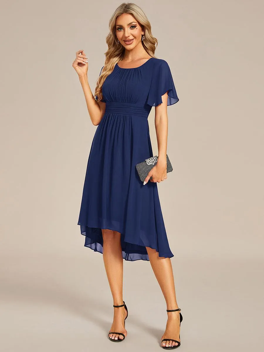 Robe d'invité de mariage trapèze en mousseline fluide à encolure ronde et longueur au genou