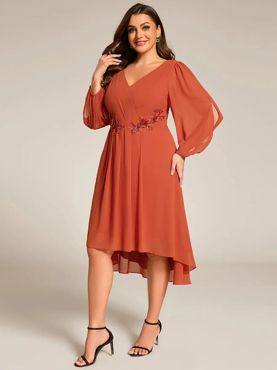 Robe d'invitée de mariage en mousseline à manches longues et col en V grande taille