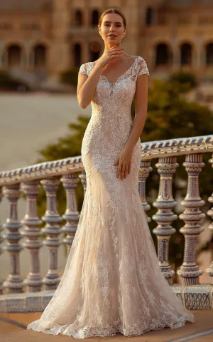 Sexy Mermaid Boho Lace Wedding Dress Ethereal Floral V-Neck Floor Length Bridal Gown with Appliques and Sweep Train