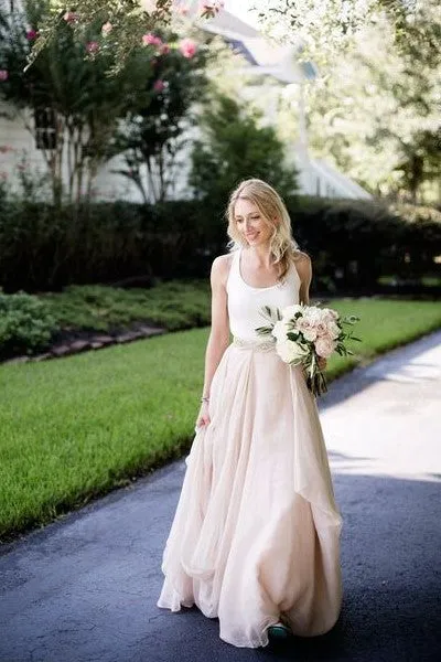 Sleeveless Spandex Chiffon Rustic Wedding Dress with Stones Belt