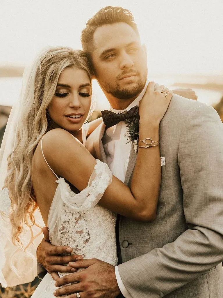 Spaghetti Straps Bohemian Wedding Dress Backless Lace Mermaid Wedding Dress Bridal Gown CA062