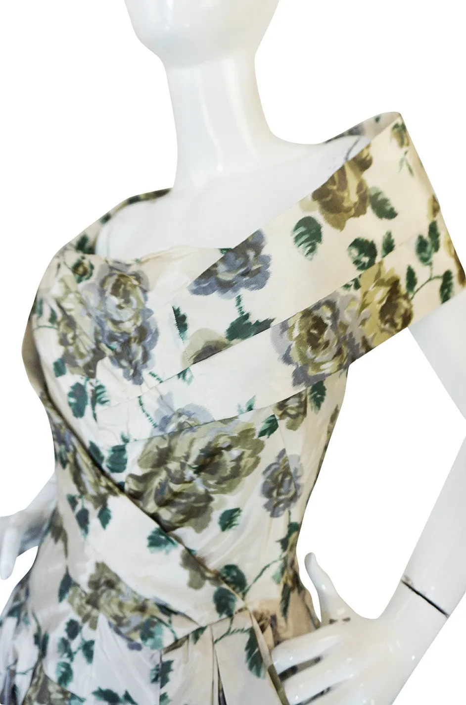 Stunning 1950s Demi-Couture Washed Print Silk Taffeta Dress