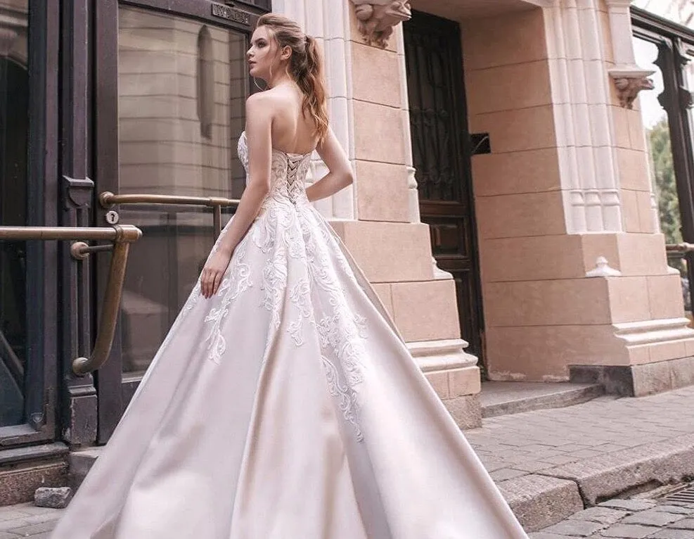 Sweetheart Neck Lace Up Simple Bridal Gowns