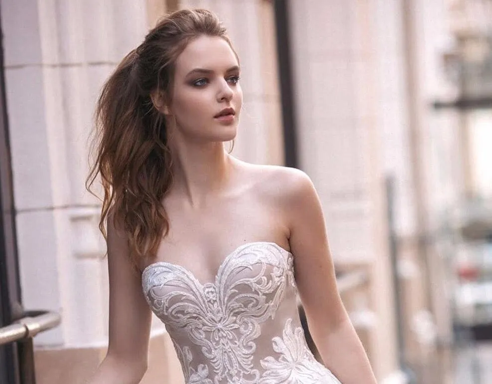 Sweetheart Neck Lace Up Simple Bridal Gowns