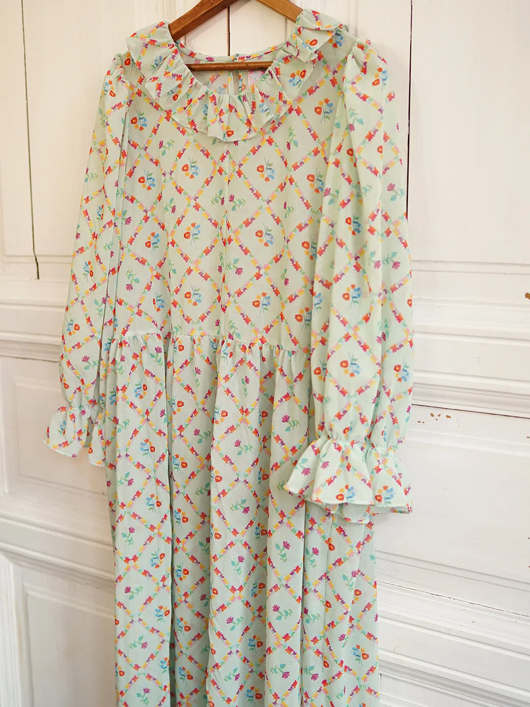 Unlogical Poem Flower Illustrated Print Chiffon Dress