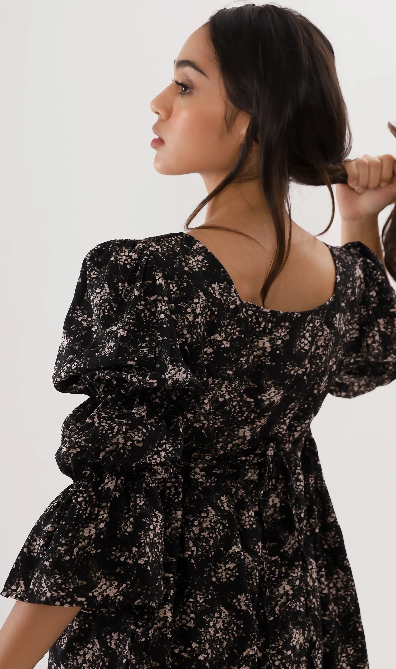 VALERIE Tiered-Sleeve Floral Dress (Black)